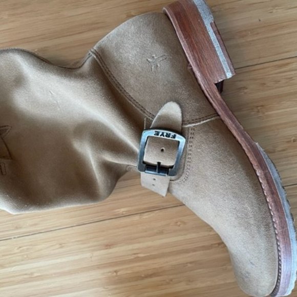 Frye boots size 8 - Picture 2 of 2